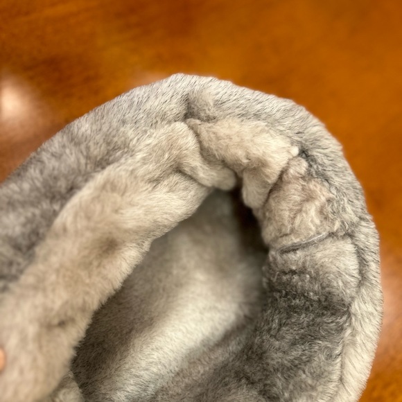 Genuine Shearling Lamb hat - Picture 5 of 5